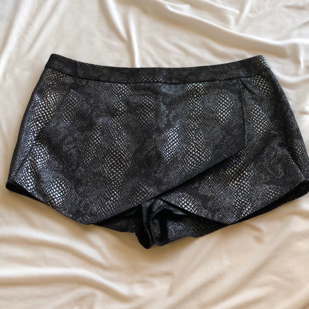 Sexy skort